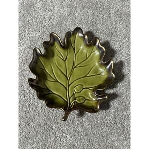 HOME AMERICAN SIMPLICITY STONEWARE OAK LEAF DESIGN DISH GREEN PLATE